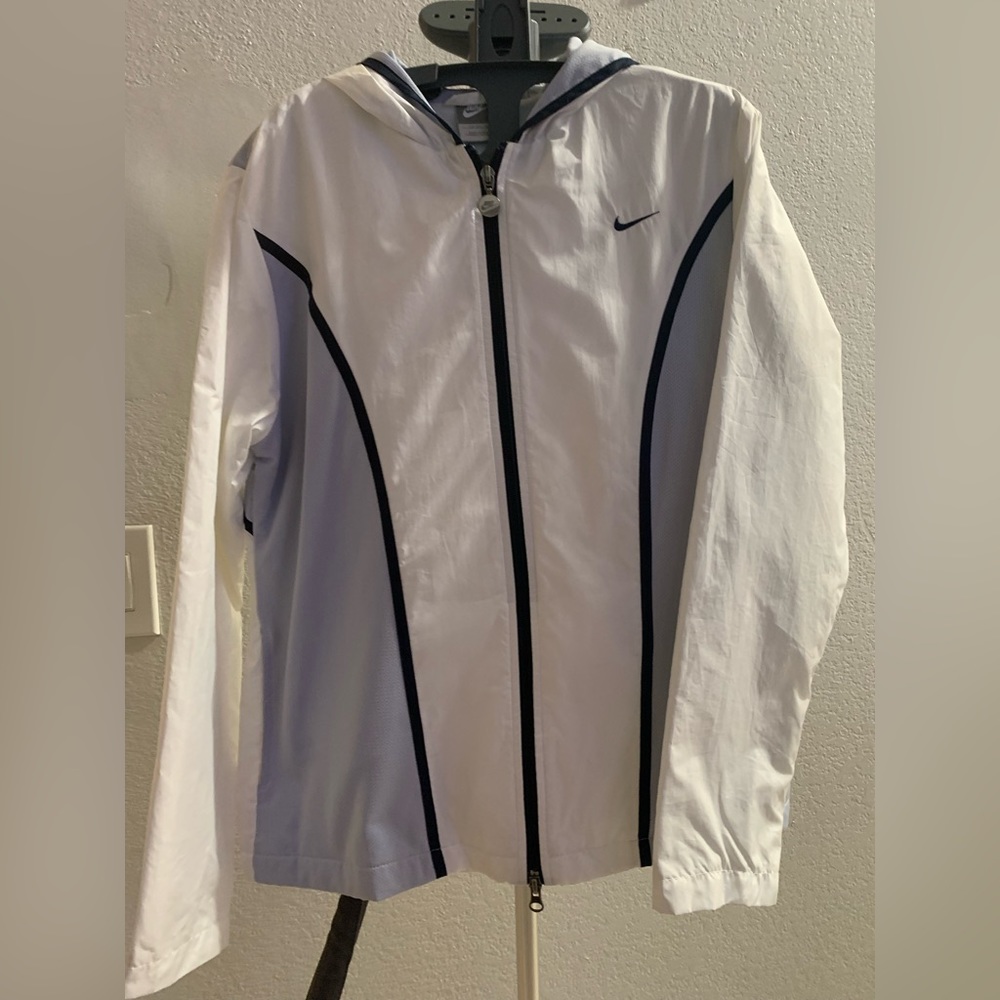 Nike Women’s windbreaker size L - Picture 1 of 14